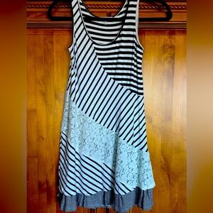 Mystree lace & rayon/spandex dress